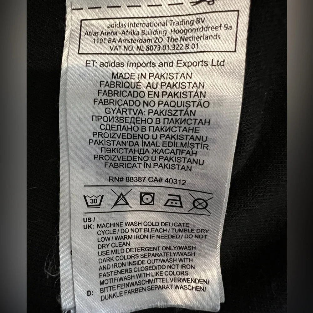 adidas classic sweatshirt